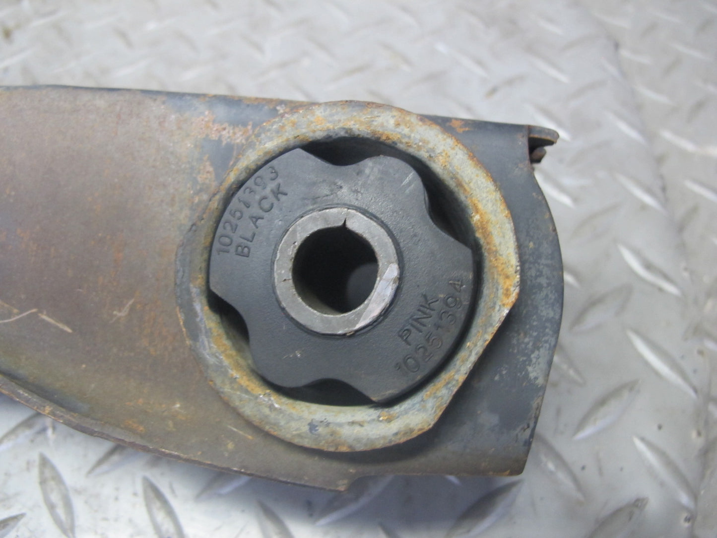 93-02 Pontiac Firebird Camaro Rear Suspension Left & Right Lower Control Arm OEM