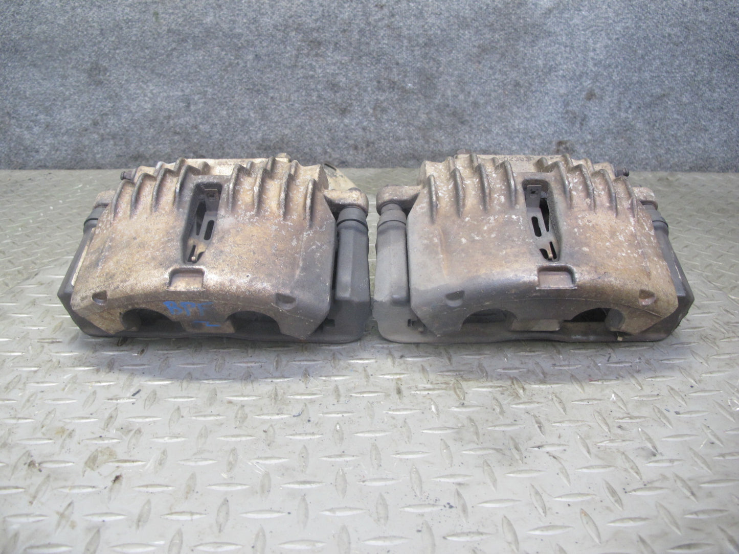 98-02 Pontiac Firebird Formula Set of 2 Front Left & Right Brake Caliper OEM