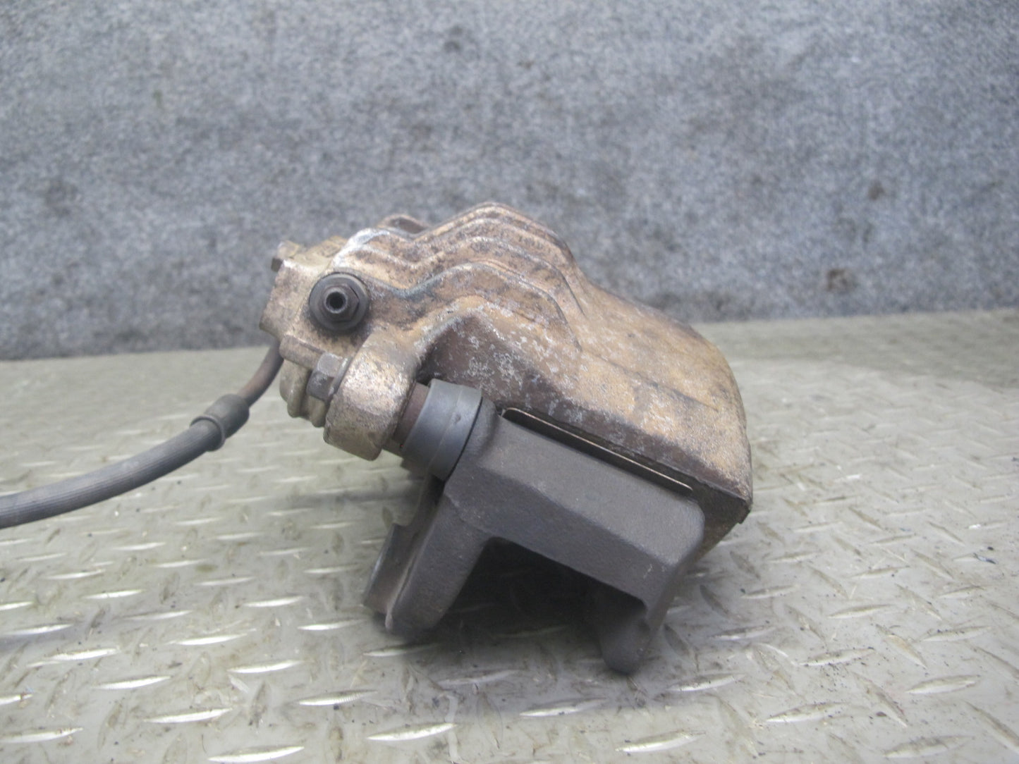 98-02 Pontiac Firebird Formula Set of 2 Front Left & Right Brake Caliper OEM