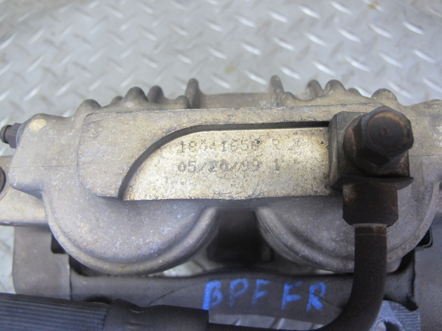 98-02 Pontiac Firebird Formula Set of 2 Front Left & Right Brake Caliper OEM