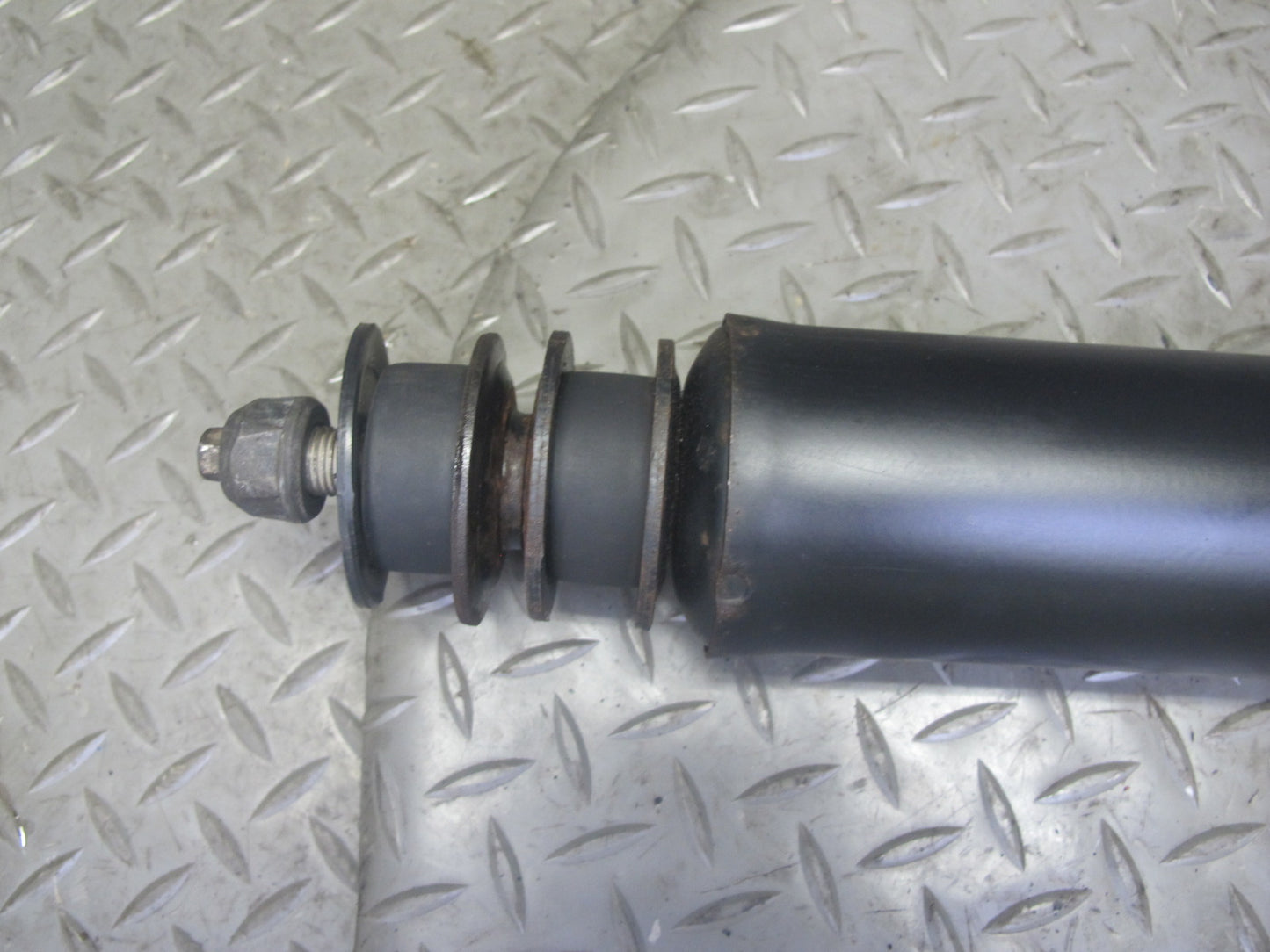 1998-2007 Lexus UZJ100L LX470 Rear Left & Right Strut Shock Absorber Set of 2