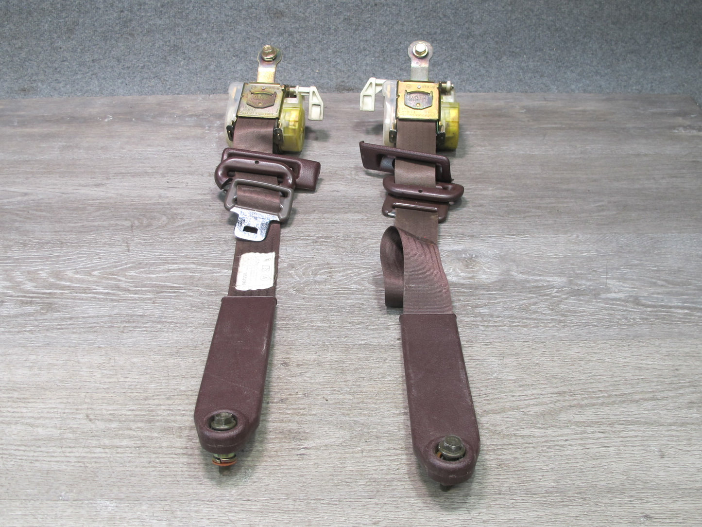 89-92 TOYOTA SUPRA MK3 FRONT RIGHT & LEFT SIDE SEATBELT RETRACTOR SET OEM