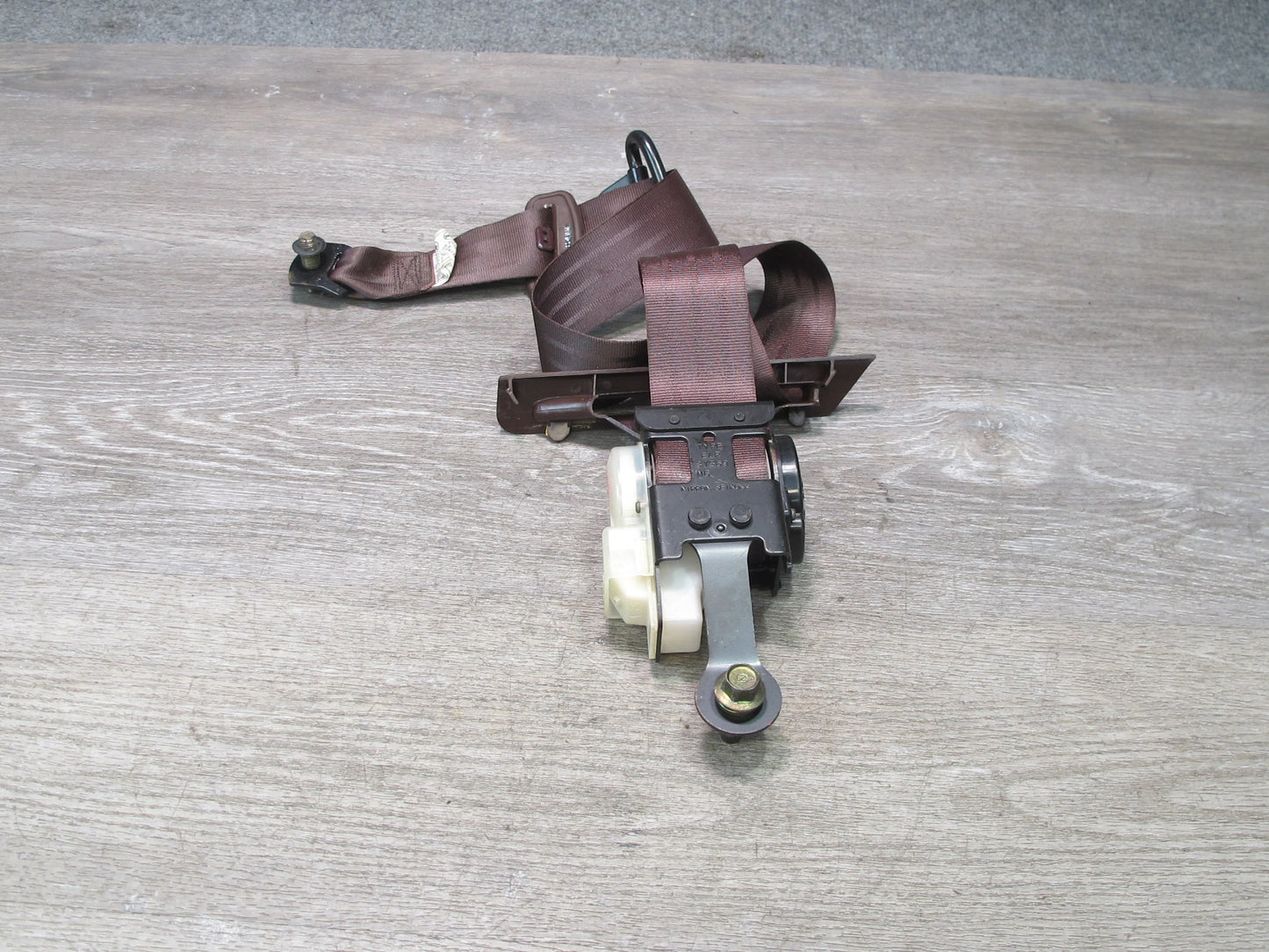 89-92 TOYOTA SUPRA MK3 REAR RIGHT & LEFT SIDE SEATBELT RETRACTOR SET OEM