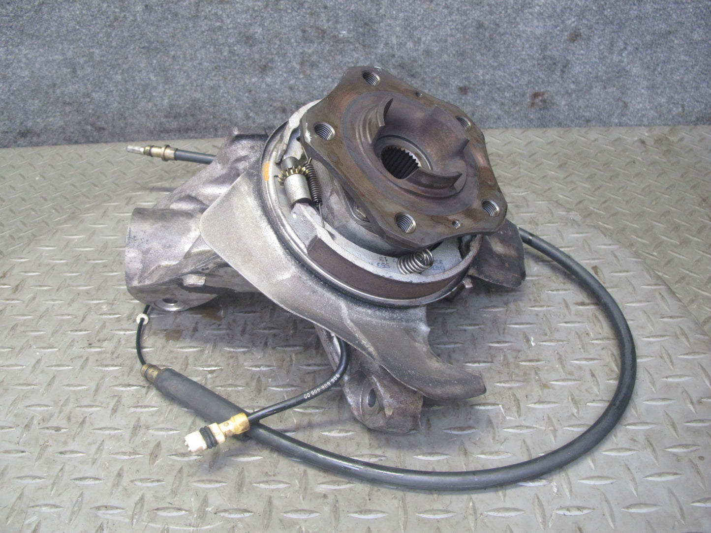 1997-2004 Porsche Boxster 986 Rear Right Side Spindle Knuckle Wheel Hub Bearing