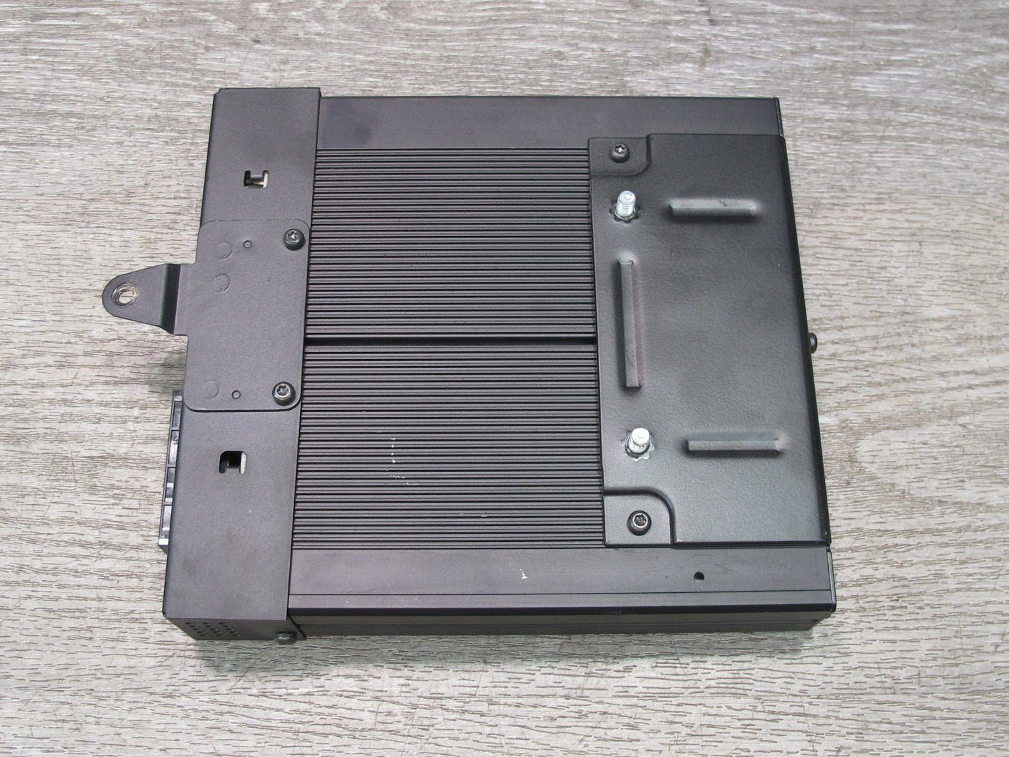 01-06 BMW E46 Convertible Harman Kardon Hi-fi Audio Amplifier AMP 8380068 OEM