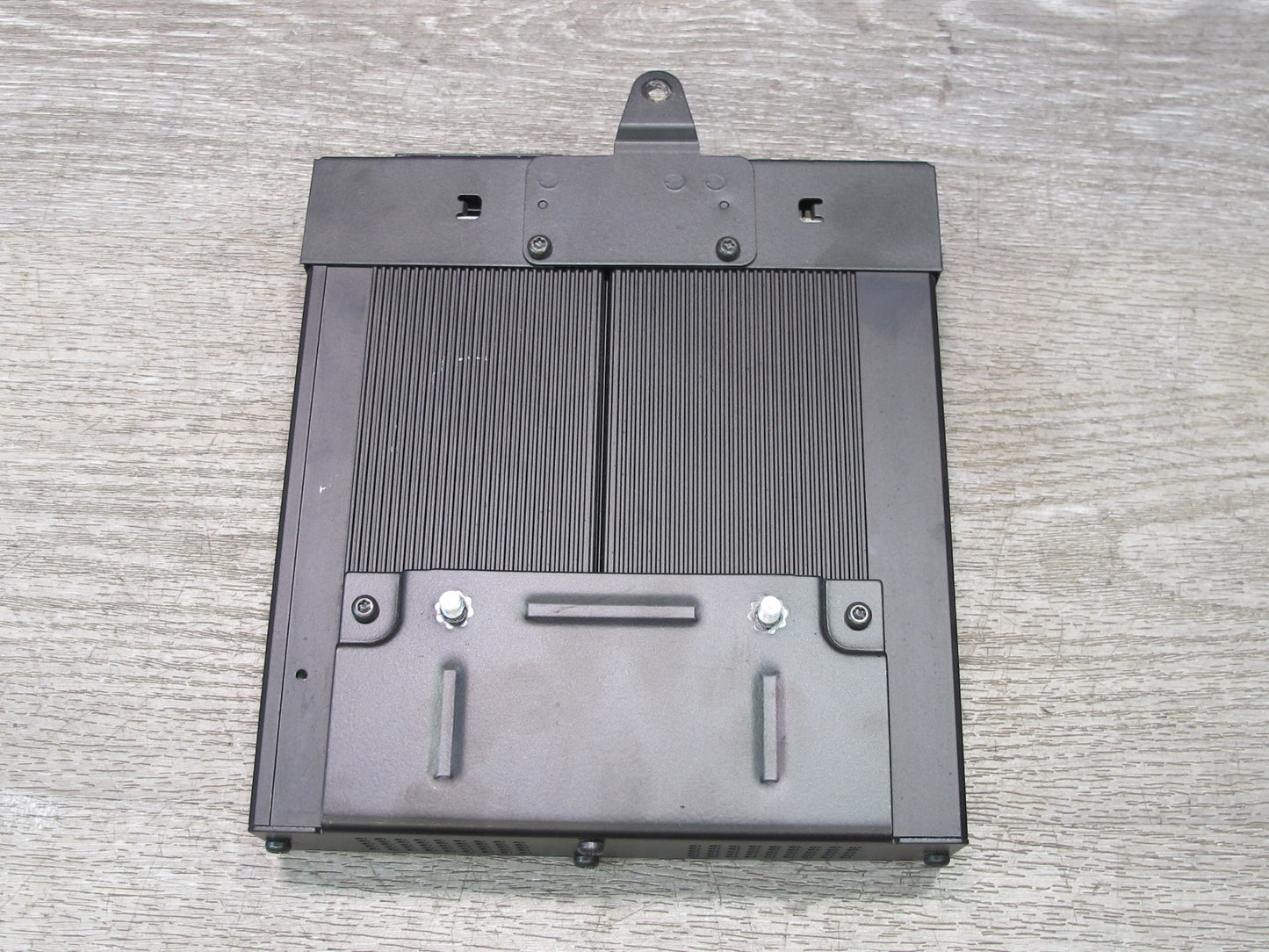 01-06 BMW E46 Convertible Harman Kardon Hi-fi Audio Amplifier AMP 8380068 OEM