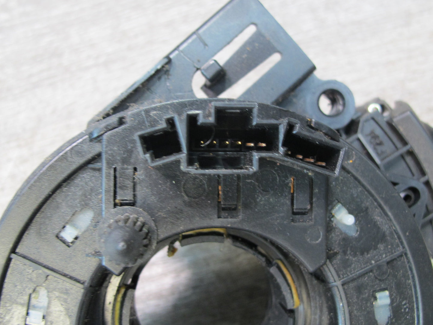 01-06 BMW E46 CONVERTIBLE STEERING COLUMN MULTI SWITCH CLOCK SPRING OEM