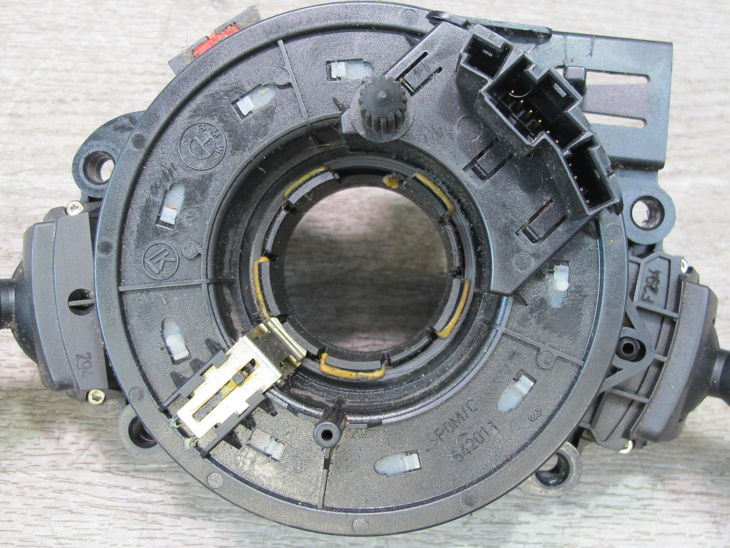 01-06 BMW E46 CONVERTIBLE STEERING COLUMN MULTI SWITCH CLOCK SPRING OEM