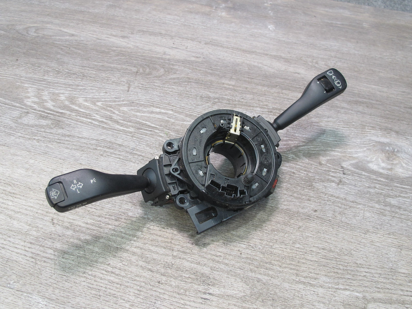 01-06 BMW E46 CONVERTIBLE STEERING COLUMN MULTI SWITCH CLOCK SPRING OEM