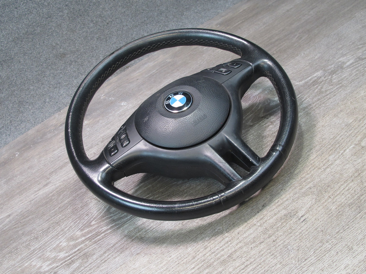 01-06 BMW E46 CONVERTIBLE FRONT LEFT DRIVER SIDE SPORT STEERING WHEEL W/ SRS AIRBAG OEM