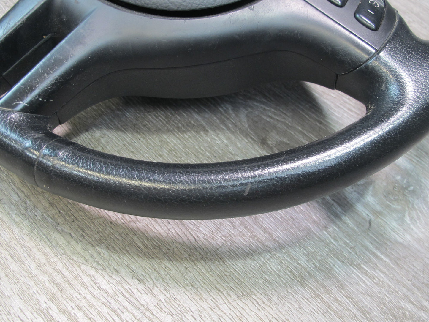 01-06 BMW E46 CONVERTIBLE FRONT LEFT DRIVER SIDE SPORT STEERING WHEEL W/ SRS AIRBAG OEM