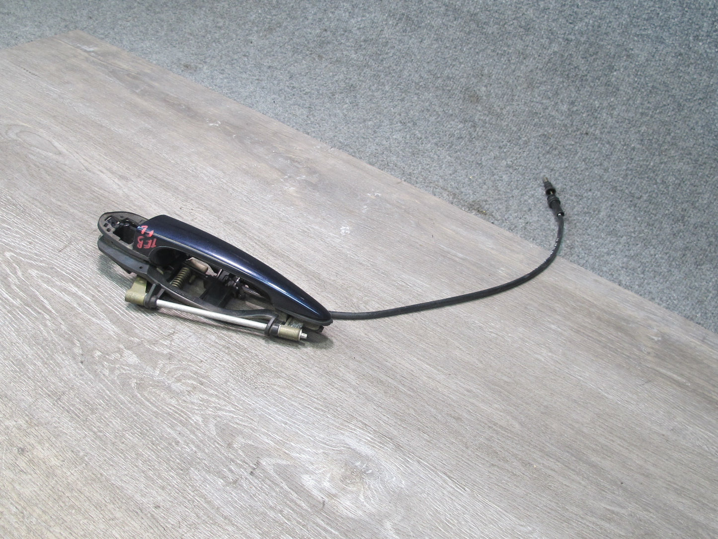 01-06 BMW E46 Coupe Convertible Set of 2 Left & Right Door Exterior Handle OEM