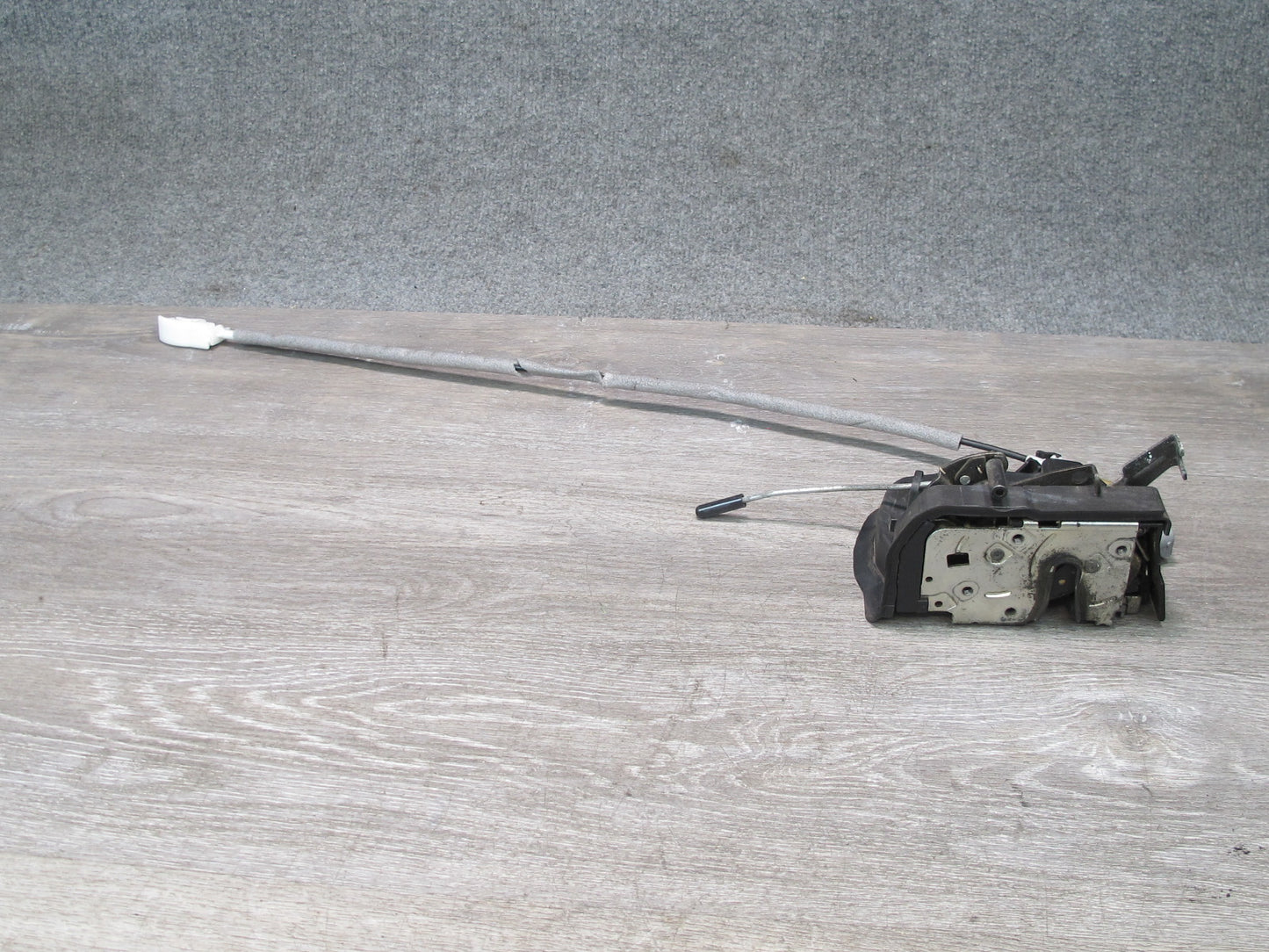 01-06 BMW E46 Coupe Convertible Right Passenger Door Lock Latch Actuator OEM