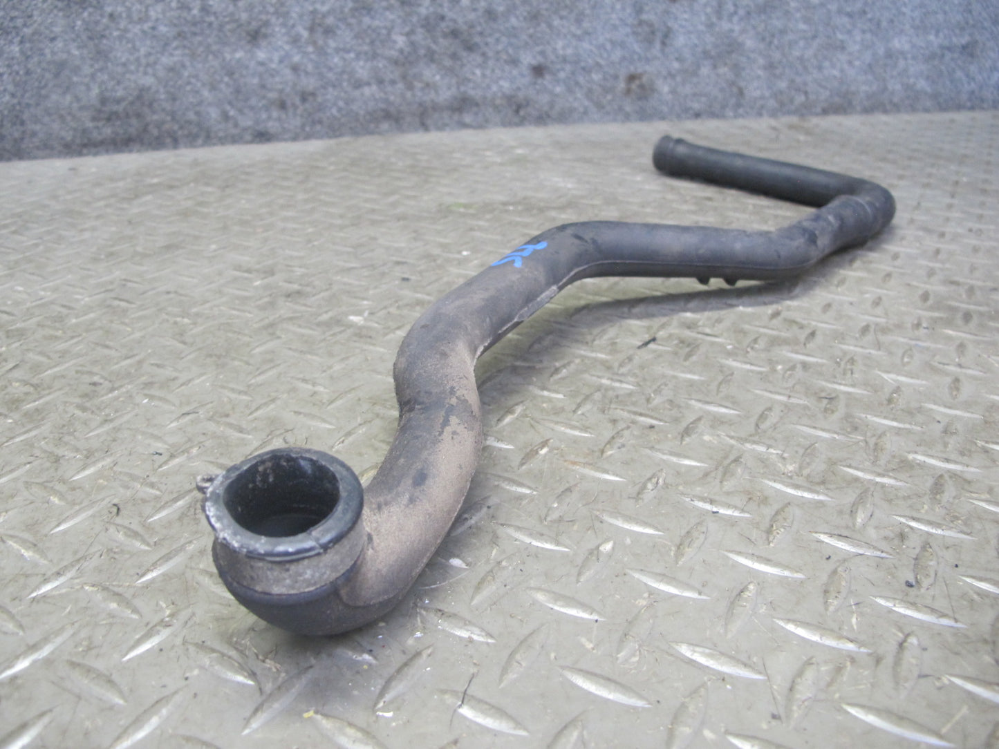 86-89 Mercedes R107 560SL Air Breather Hose Pipe 1160941182 OEM