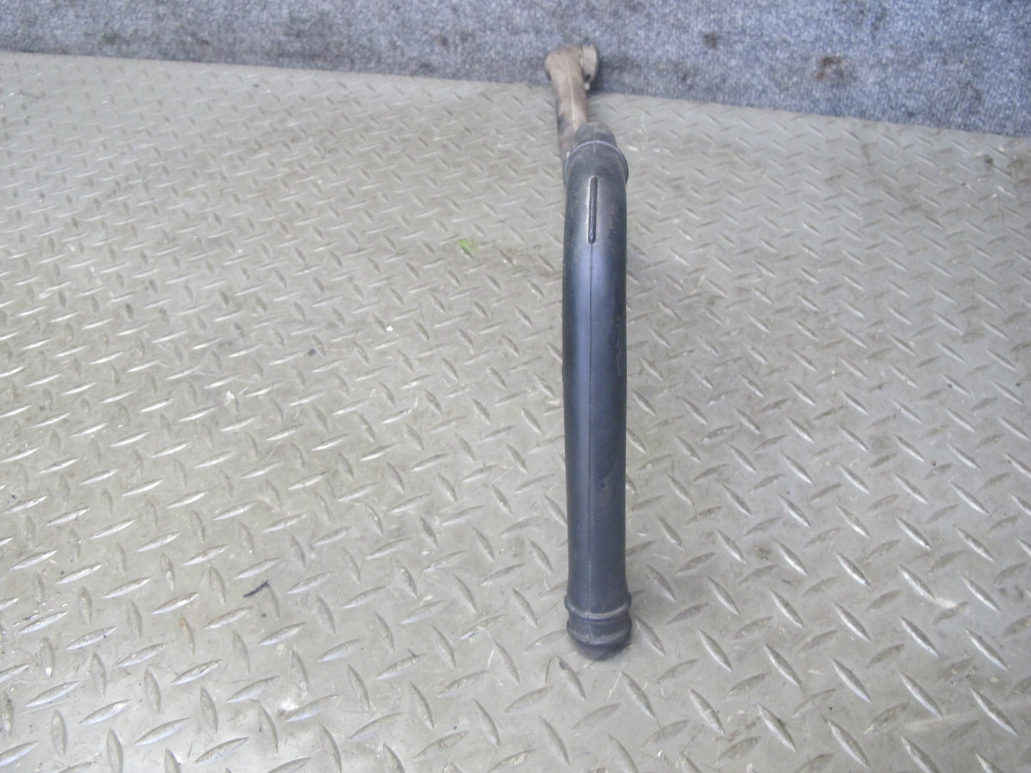 86-89 Mercedes R107 560SL Air Breather Hose Pipe 1160941182 OEM
