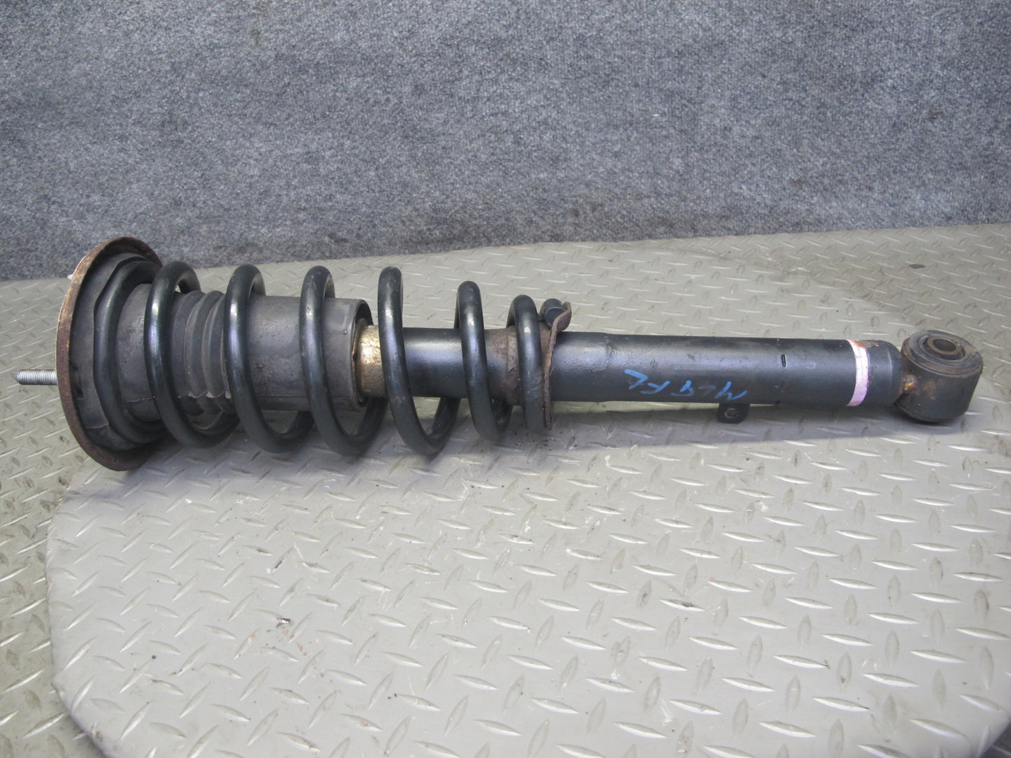 98-05 Lexus GS430 GS300 Front Left & Right Strut Shock Absorber Set 106K OEM