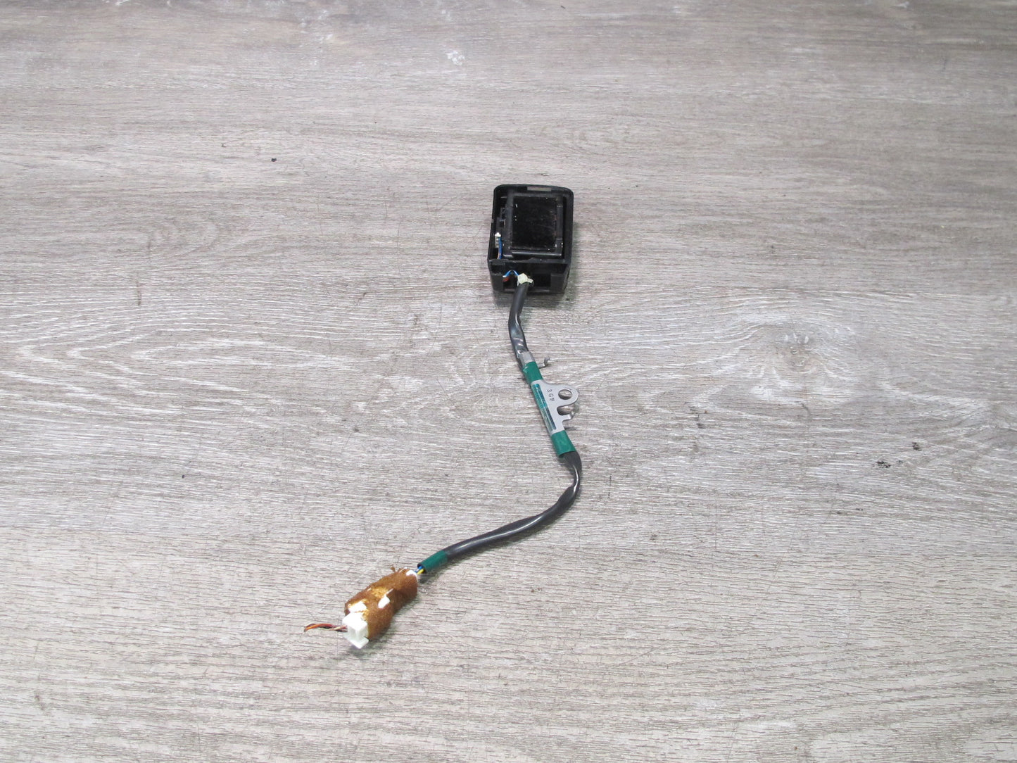 2004-2007 Lexus UZJ100L LX470 Rain Sensor w/ Night View  89941-60111 OEM