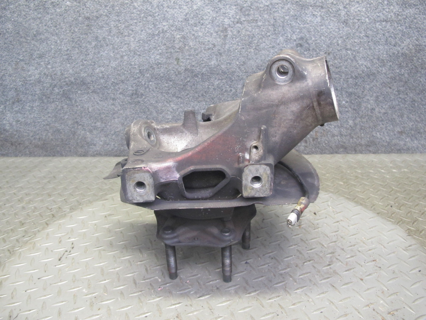2005-2012 Porsche 911 997 Boxster RWD Front Right Spindle Knuckle Wheel Hub