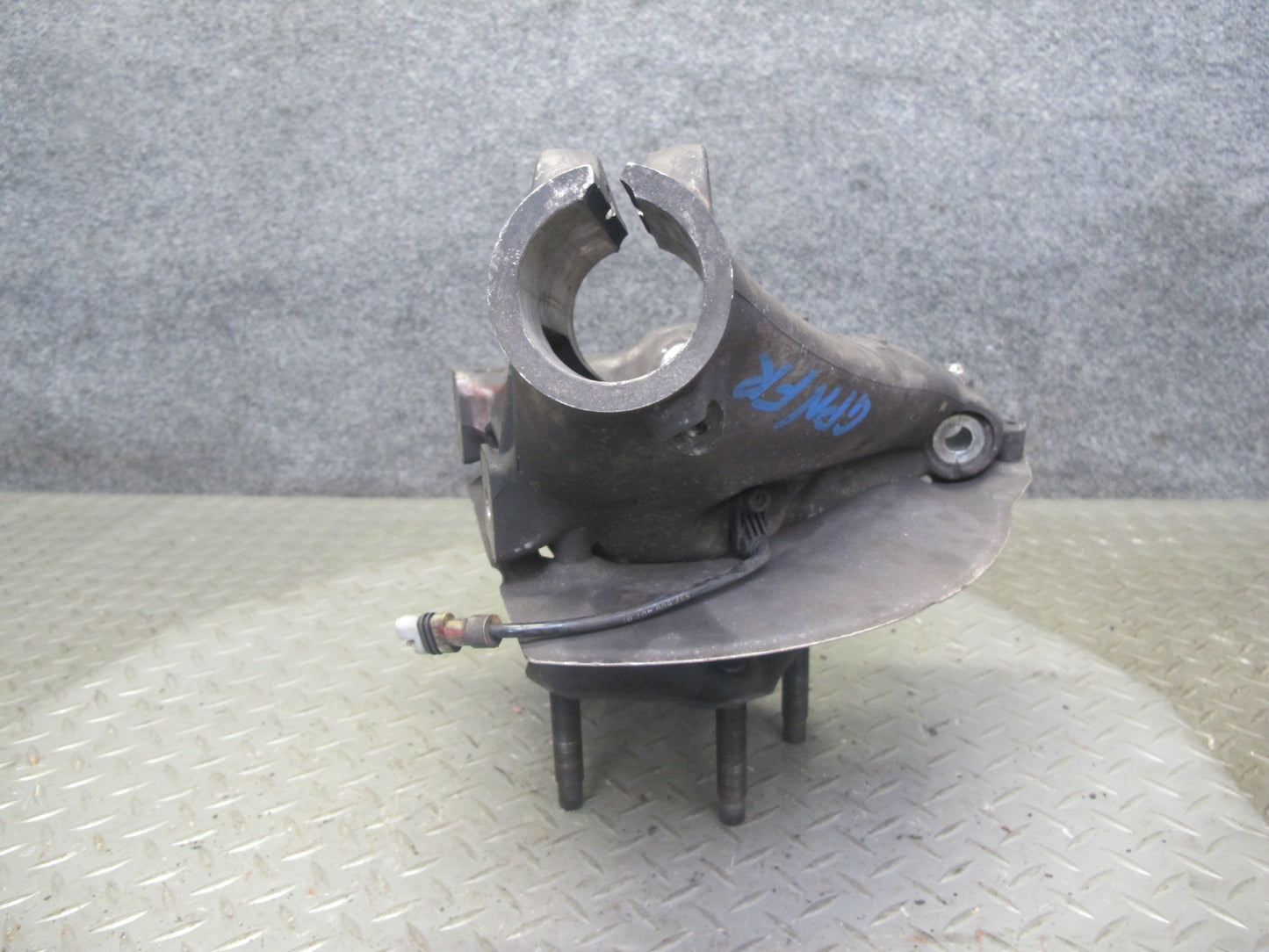 2005-2012 Porsche 911 997 Boxster RWD Front Right Spindle Knuckle Wheel Hub
