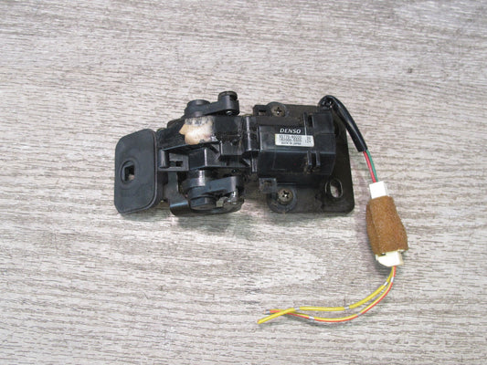 2003-2007 Lexus UZJ100L LX470 Rear Quarter Window Actuator Motor Lock Set of 2