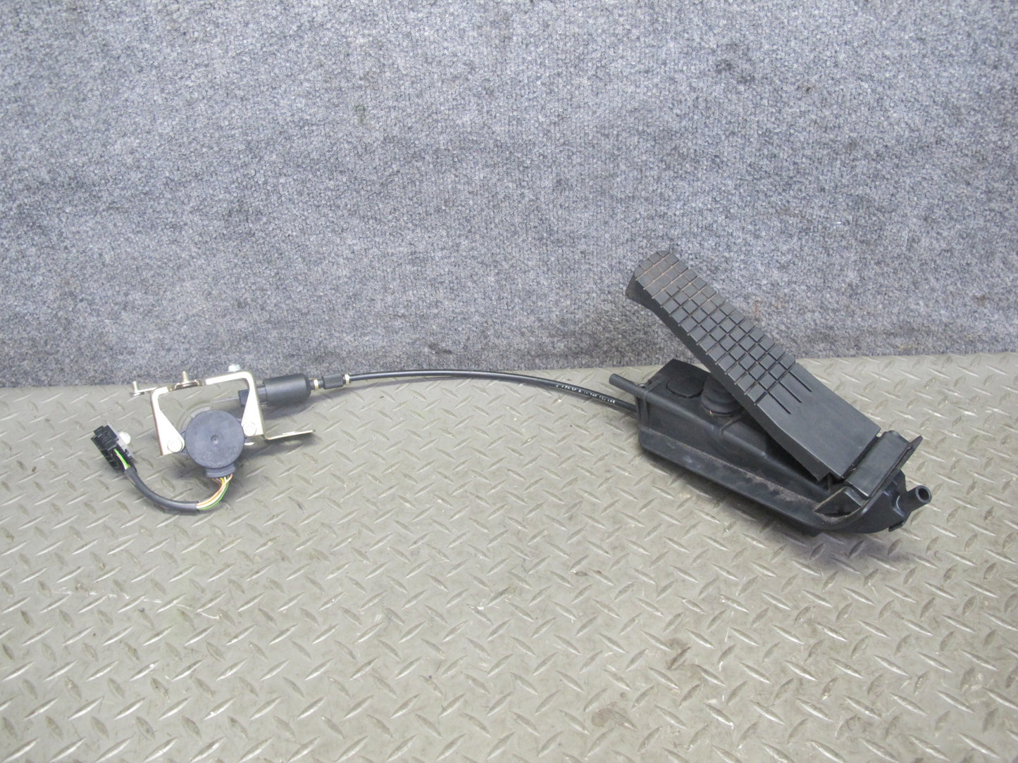 2000-2004 Porsche Boxster 986 M/T Accelerator Gas Brake Clutch Pedal Set