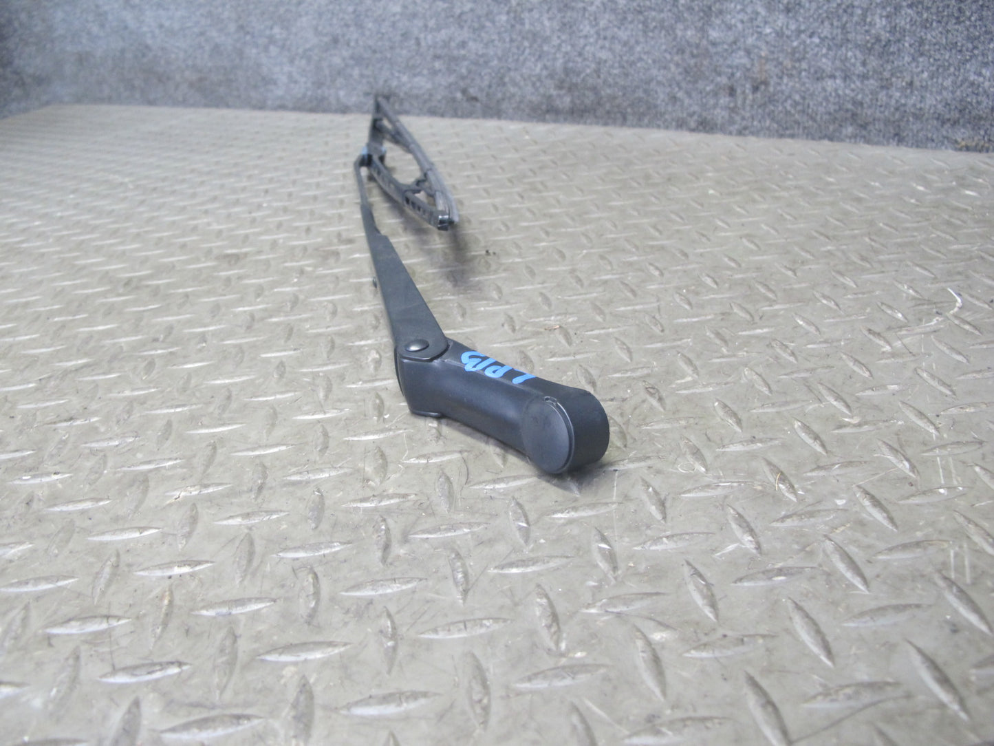 1997-2004 Porsche Boxster 986 Front Left & Right Side Windshield Wiper Arm Set