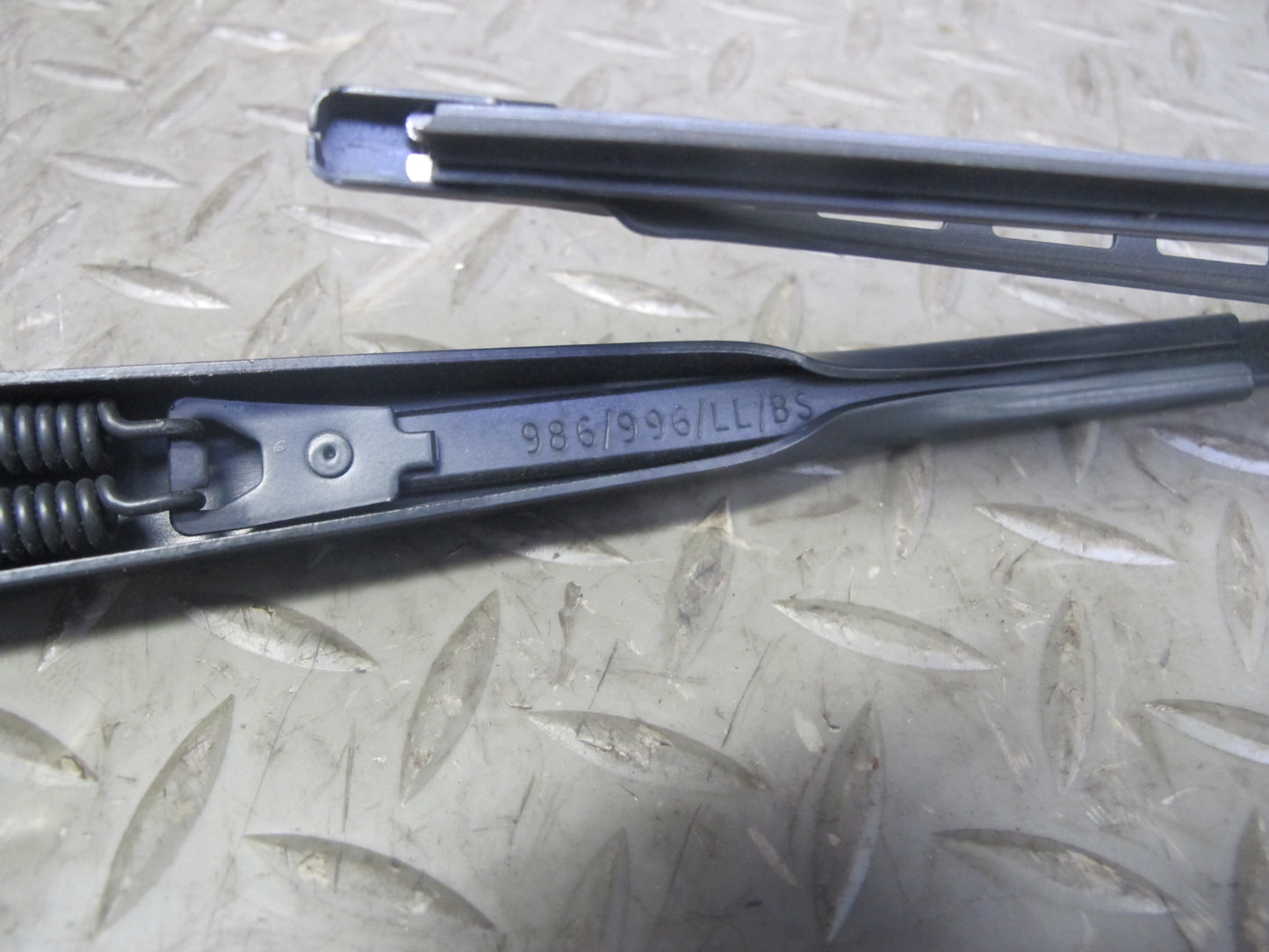 1997-2004 Porsche Boxster 986 Front Left & Right Side Windshield Wiper Arm Set