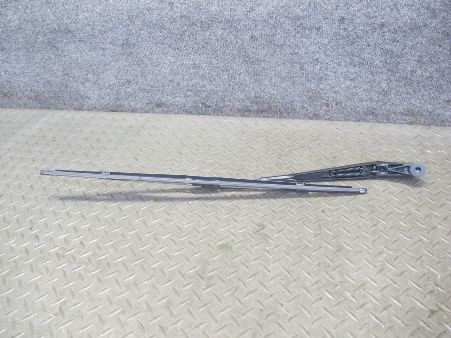 1997-2004 Porsche Boxster 986 Front Left & Right Side Windshield Wiper Arm Set