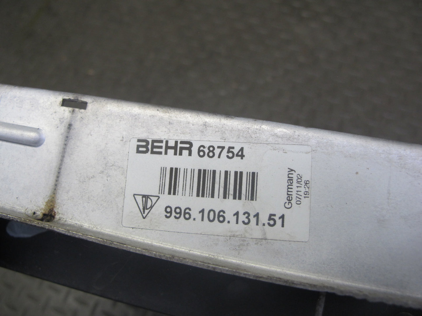 1997-2004 Porsche Boxster 986 Left Side Engine Radiator Fan Condenser Assembly