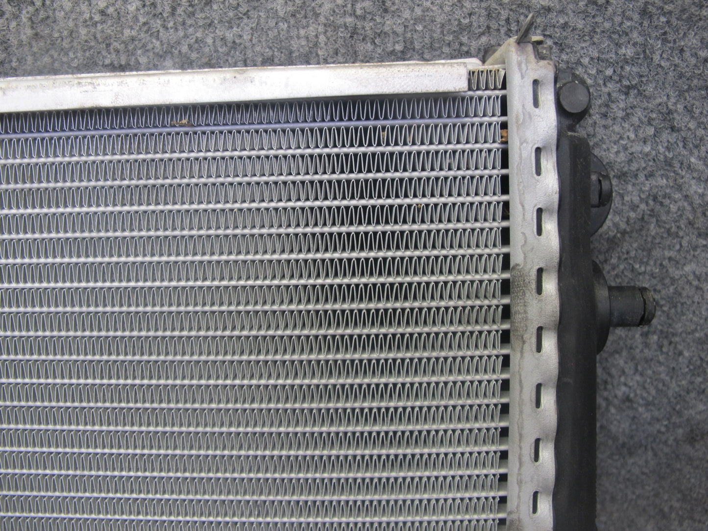 1997-2004 Porsche Boxster 986 Left Side Engine Radiator Fan Condenser Assembly