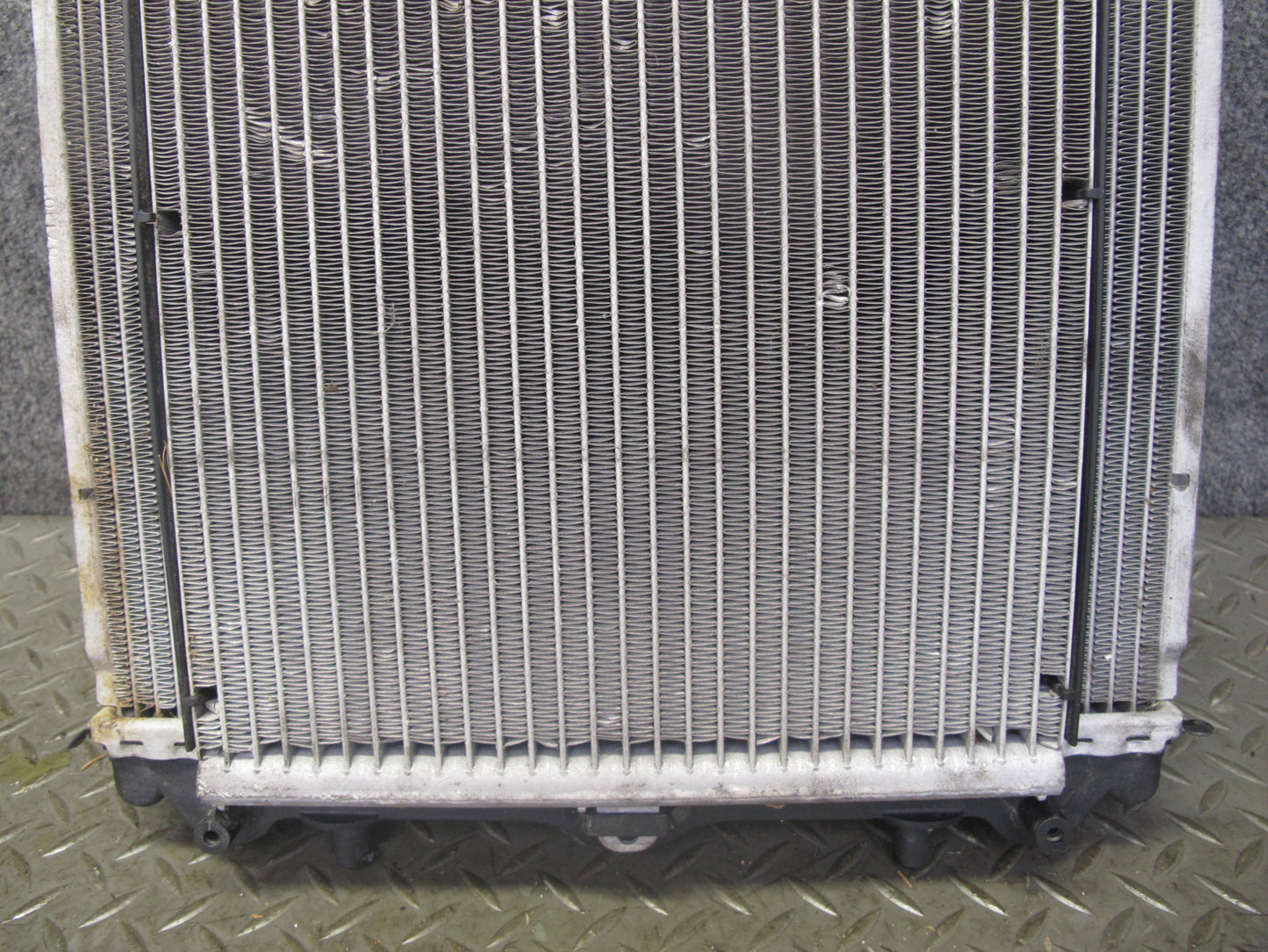 1997-2004 Porsche Boxster 986 Left Side Engine Radiator Fan Condenser Assembly