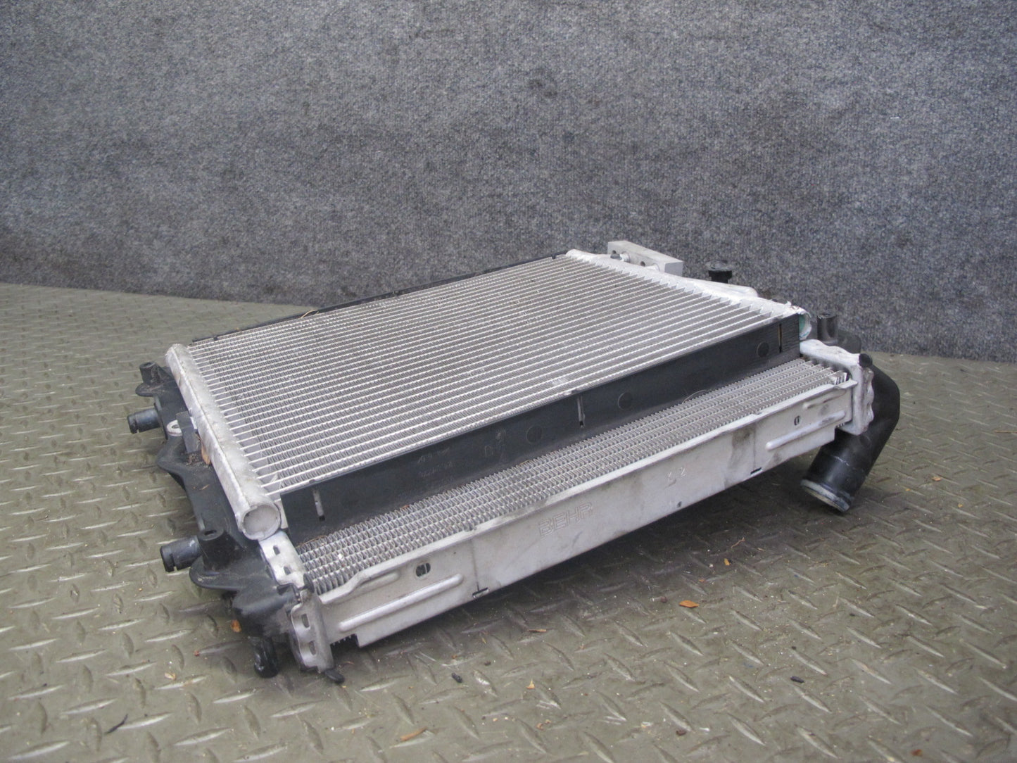 1997-2004 Porsche Boxster 986 Left Side Engine Radiator Fan Condenser Assembly