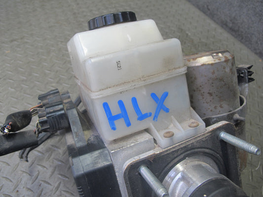 2003-2007 Lexus UZJ100L LX470 ABS Anti Lock Brake Pump Master Cylinder Assembly