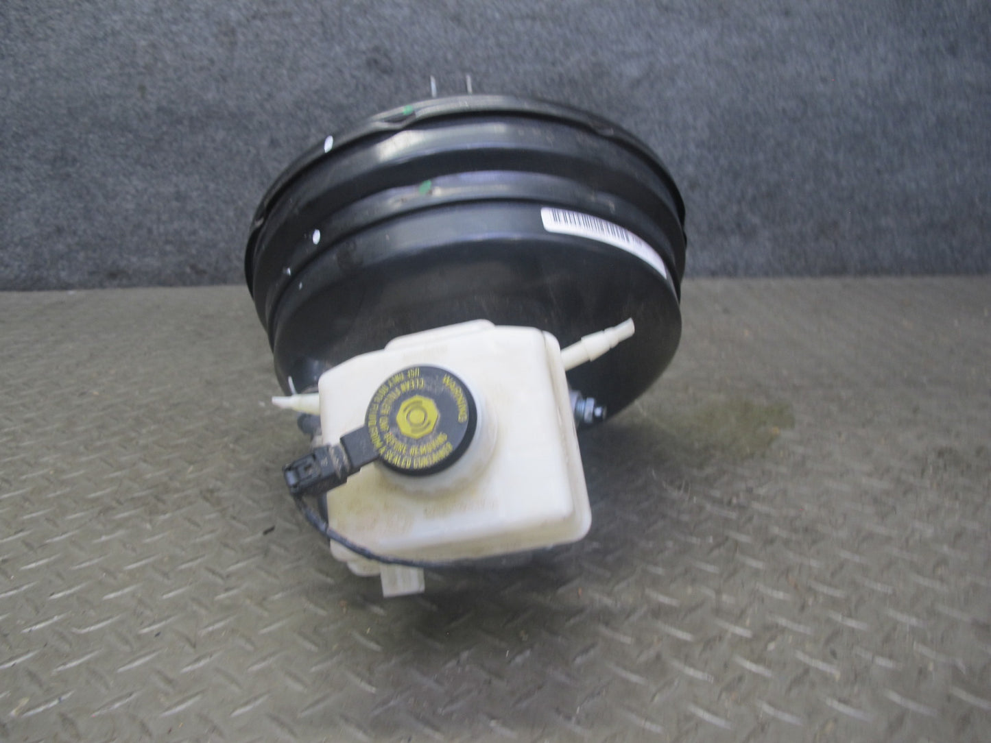 2007-2013 BMW E70 E71 E72 Brake Master Cylinder Booster Fluid Reservoir