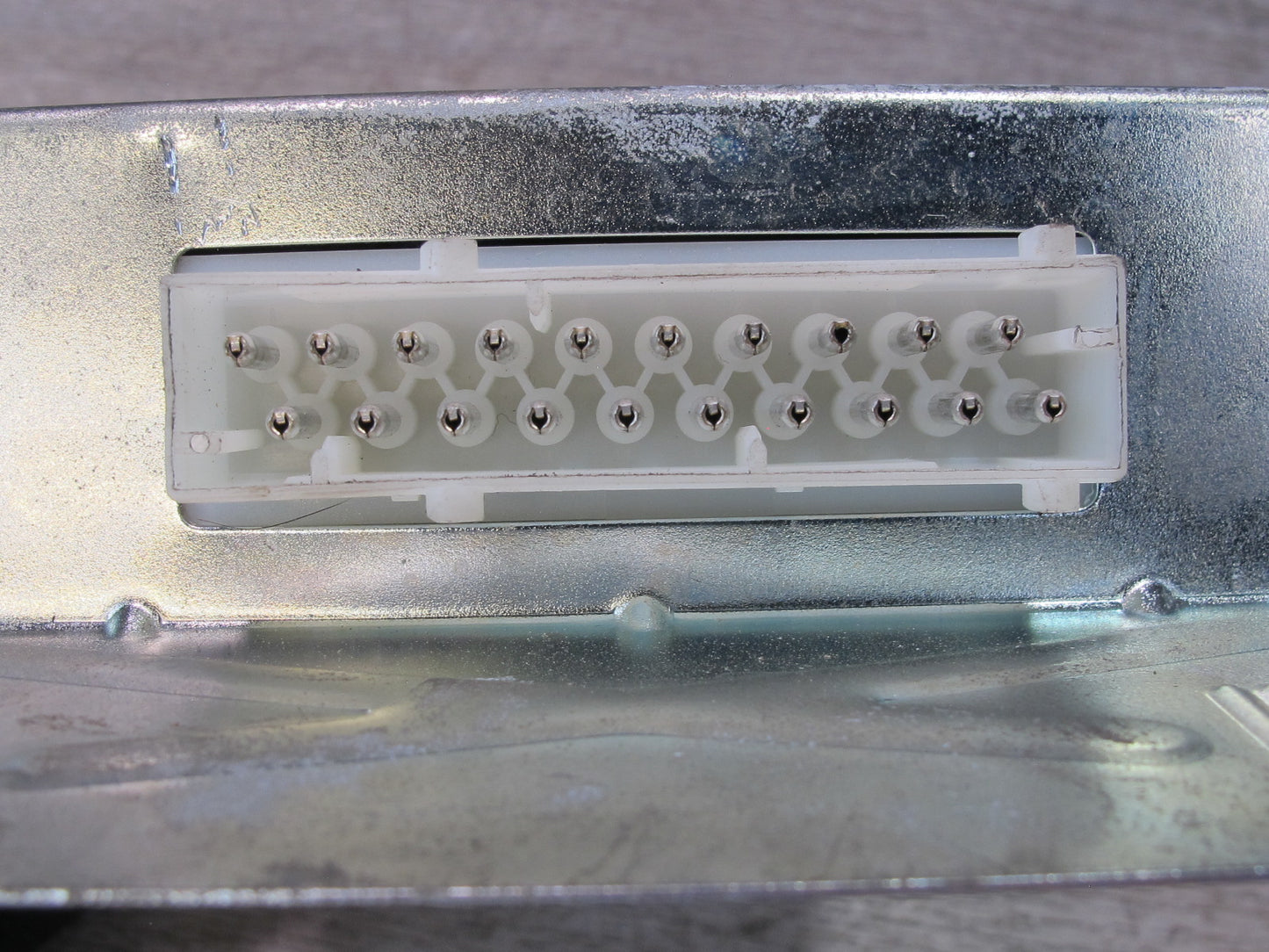 2005-2008 Porsche 911 997 Radio Amplifier AMP 99764533101