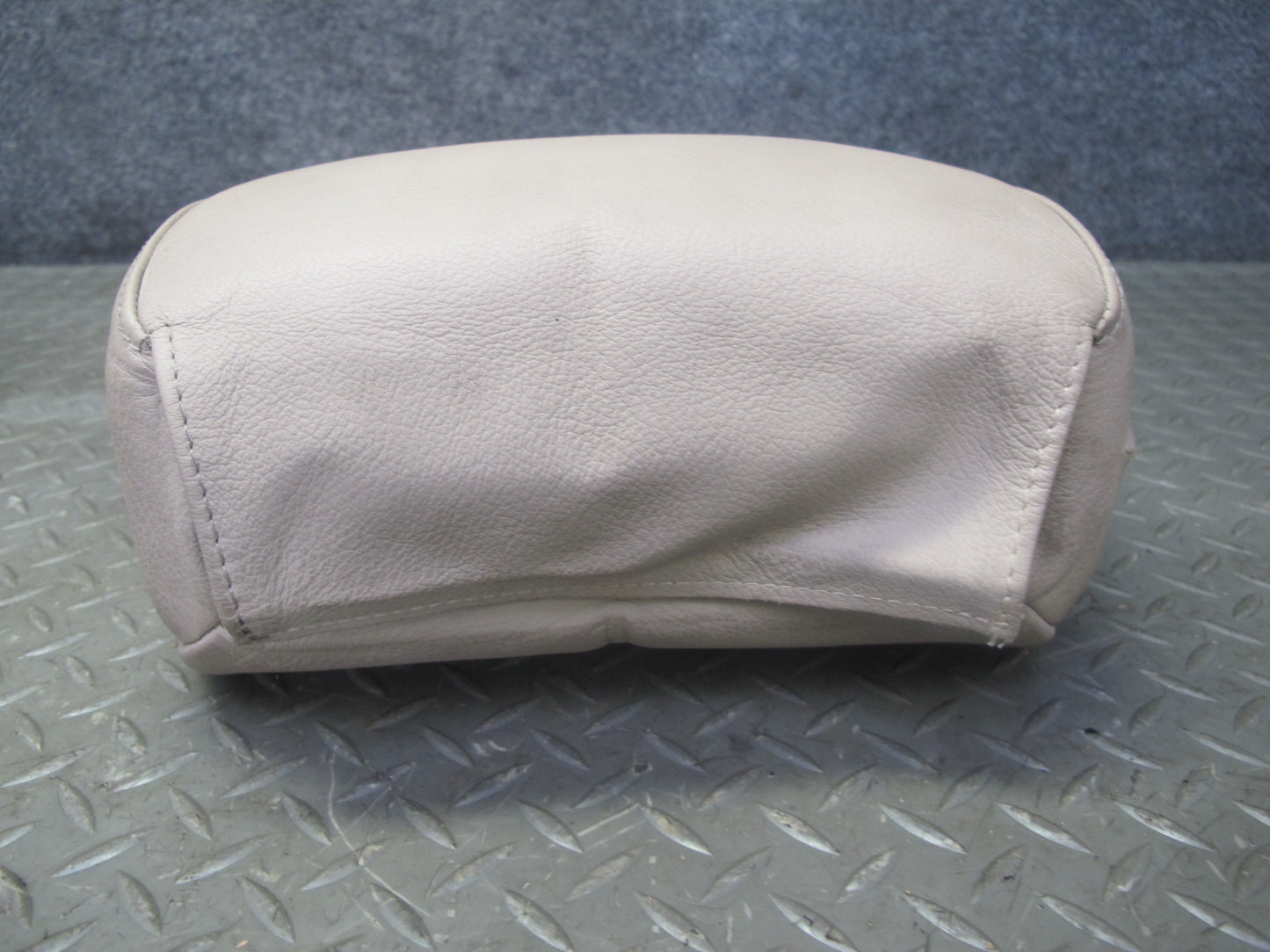 01-06 BMW E46 Convertible Front Left & Right Leather Headrest Beige OEM