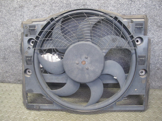 01-06 BMW E46 330i 330Ci M54 Engine Cooling Fan Motor Shroud OEM