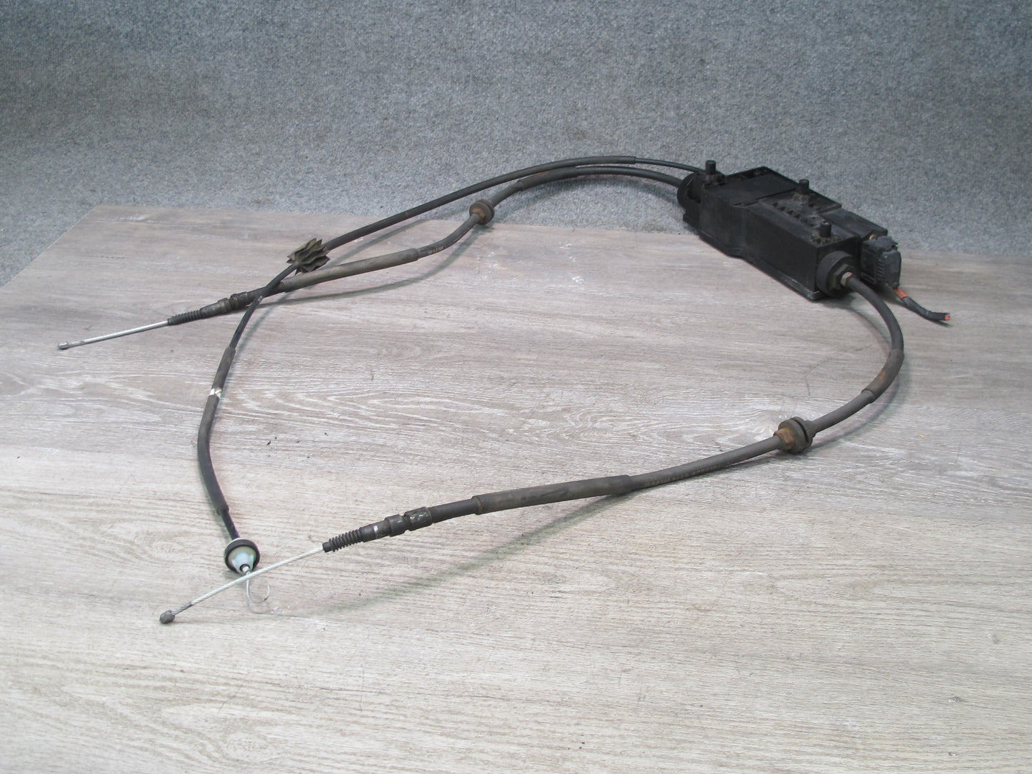 2007-2013 BMW E70 E71 E72 Emergency Parking Brake Actuator Motor w Cables