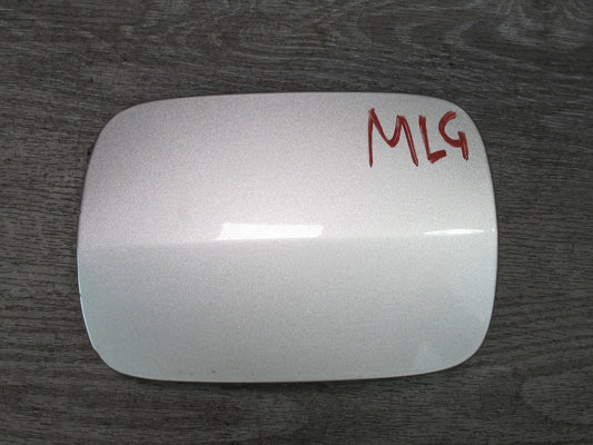 98-05 Lexus JZS160L GS400 GS430 GS300 Fuel Tank Filler Door Lid Cover Silver OEM
