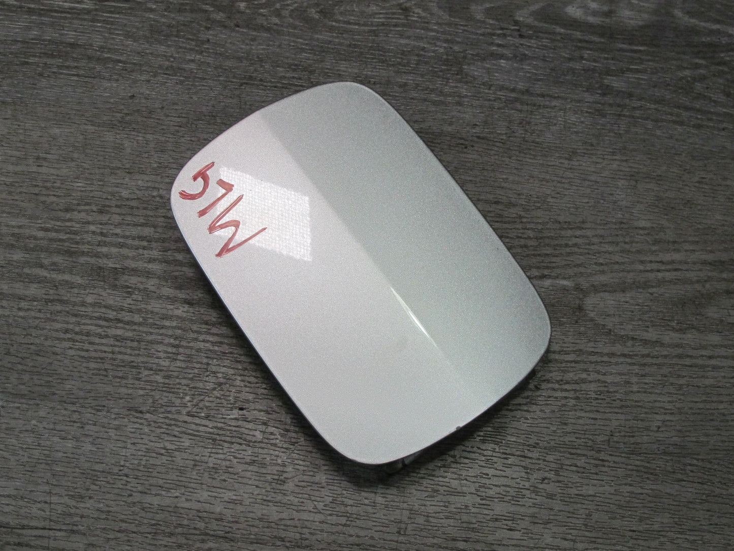 98-05 Lexus JZS160L GS400 GS430 GS300 Fuel Tank Filler Door Lid Cover Silver OEM