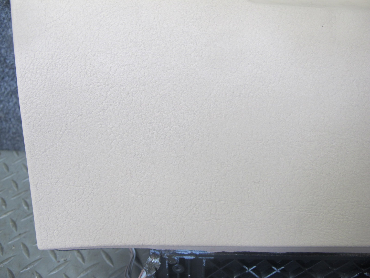 01-06 BMW E46 Convertible Dash Glove Box Storage Compartment Door Lid Beige OEM