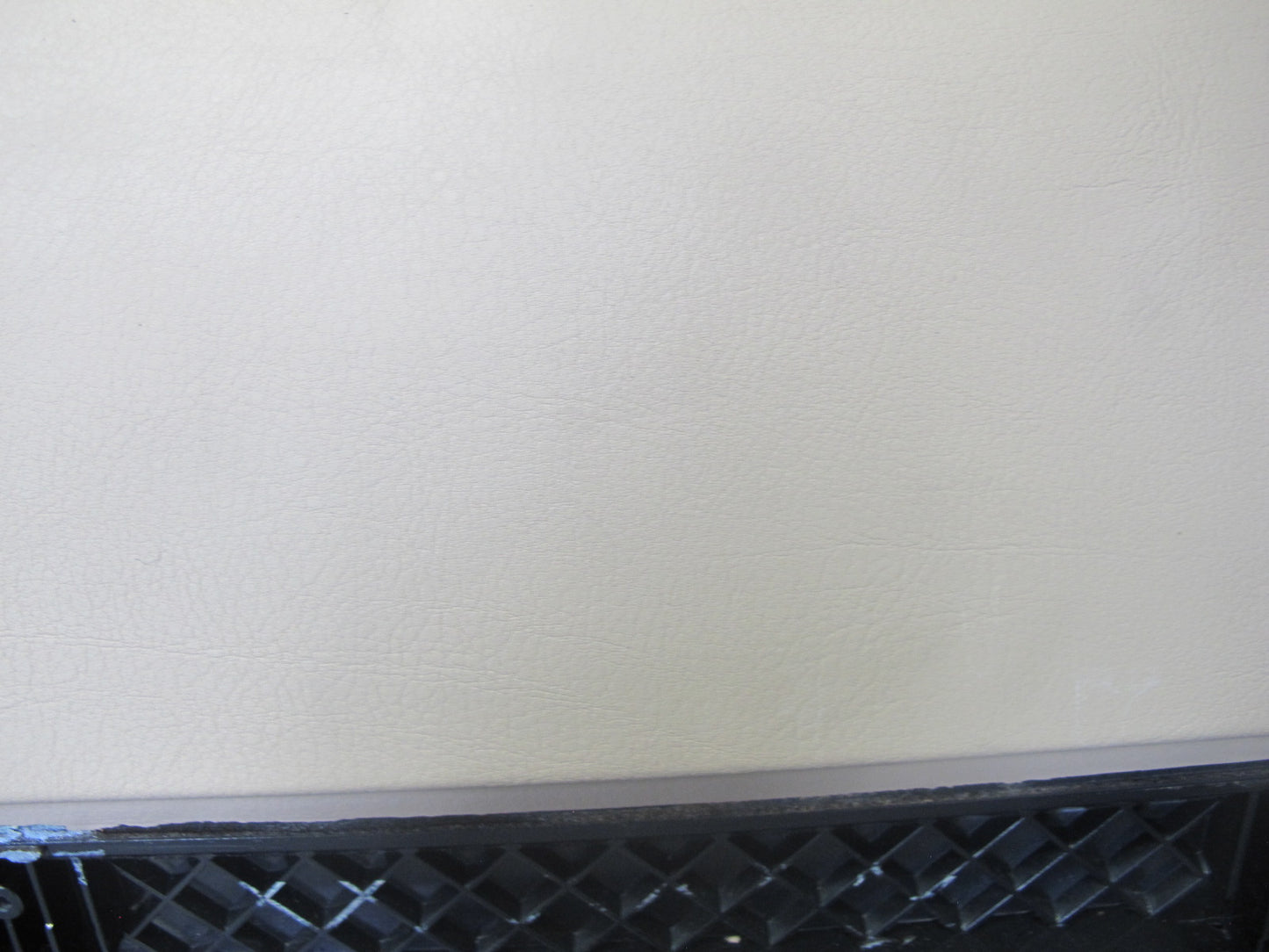 01-06 BMW E46 Convertible Dash Glove Box Storage Compartment Door Lid Beige OEM