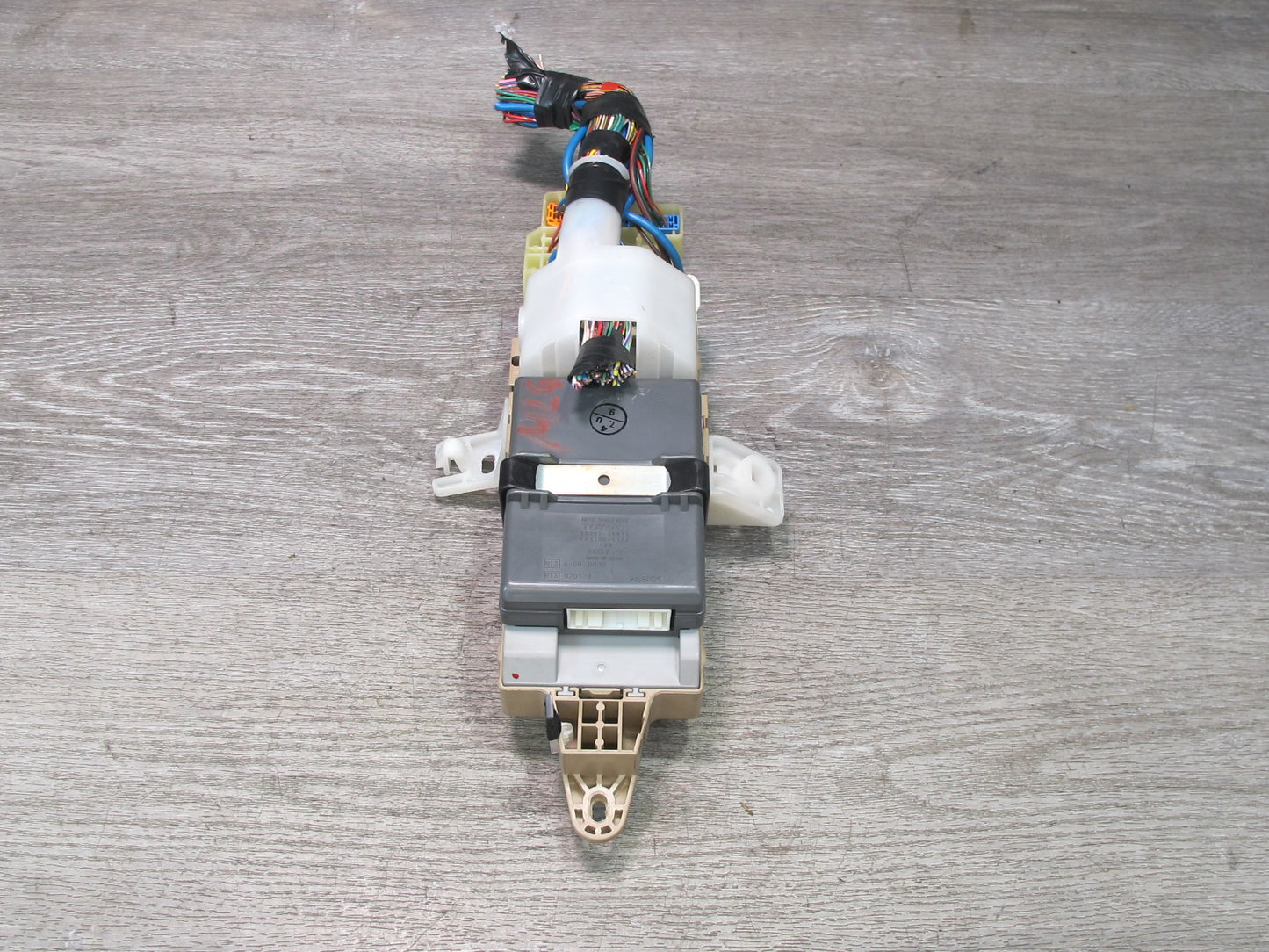 99-00 Lexus JZS160L GS300 Right MPX Multiplex Body Module w Fuse Relay Box OEM