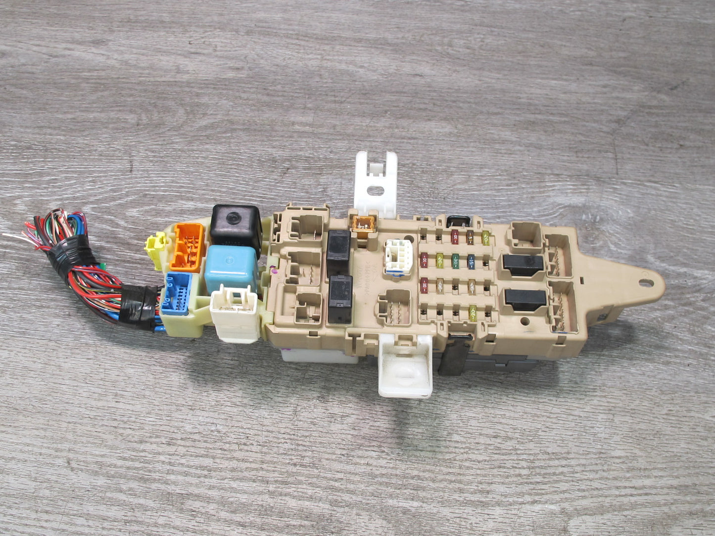 99-00 Lexus JZS160L GS300 Right MPX Multiplex Body Module w Fuse Relay Box OEM