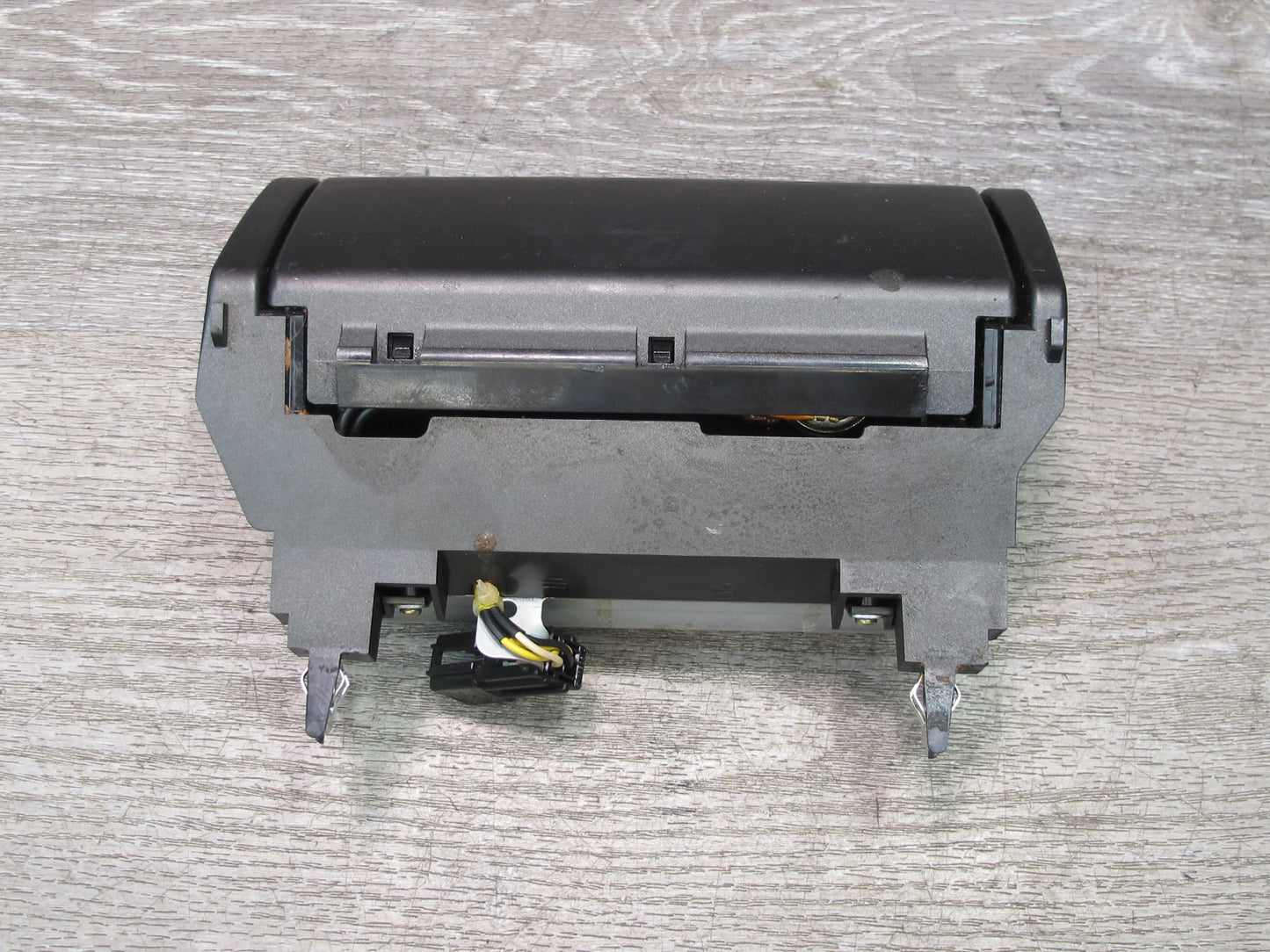 98-05 Lexus JZS160L GS400 GS430 GS300 Front Center Console Ashtray Black OEM
