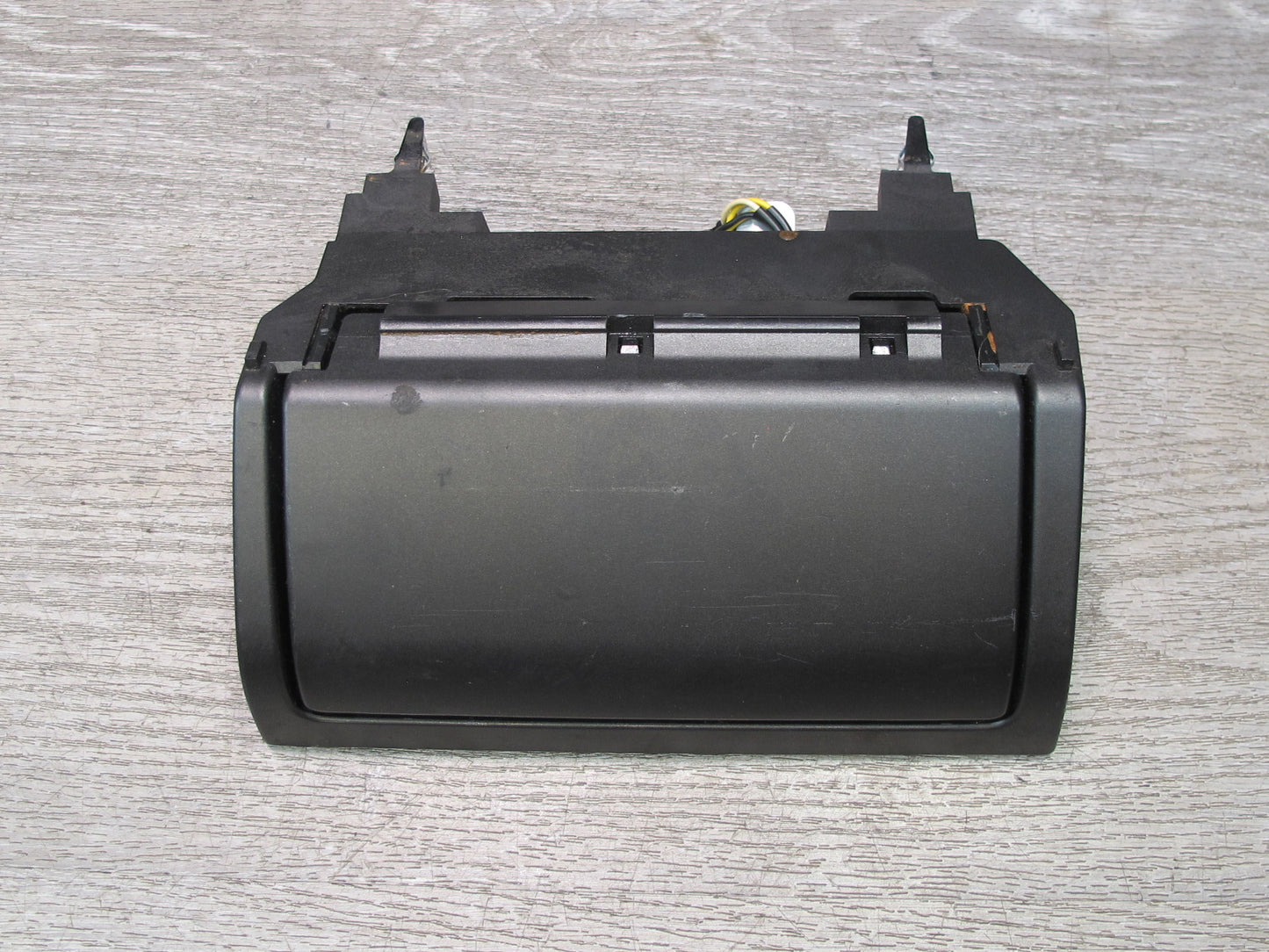 98-05 Lexus JZS160L GS400 GS430 GS300 Front Center Console Ashtray Black OEM