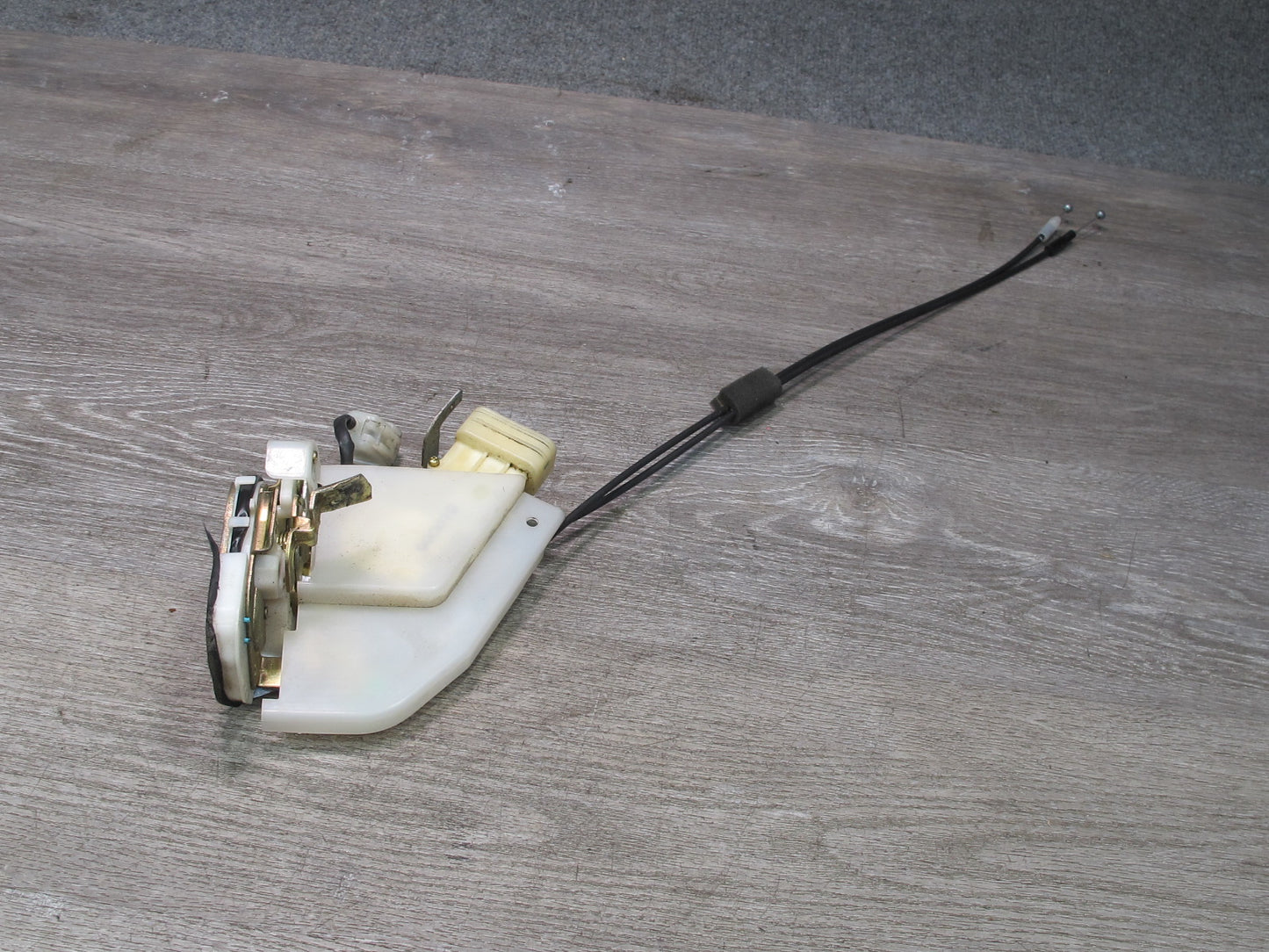98-05 Lexus GS400 GS430 GS300 Rear Left Door Lock Latch Actuator OEM