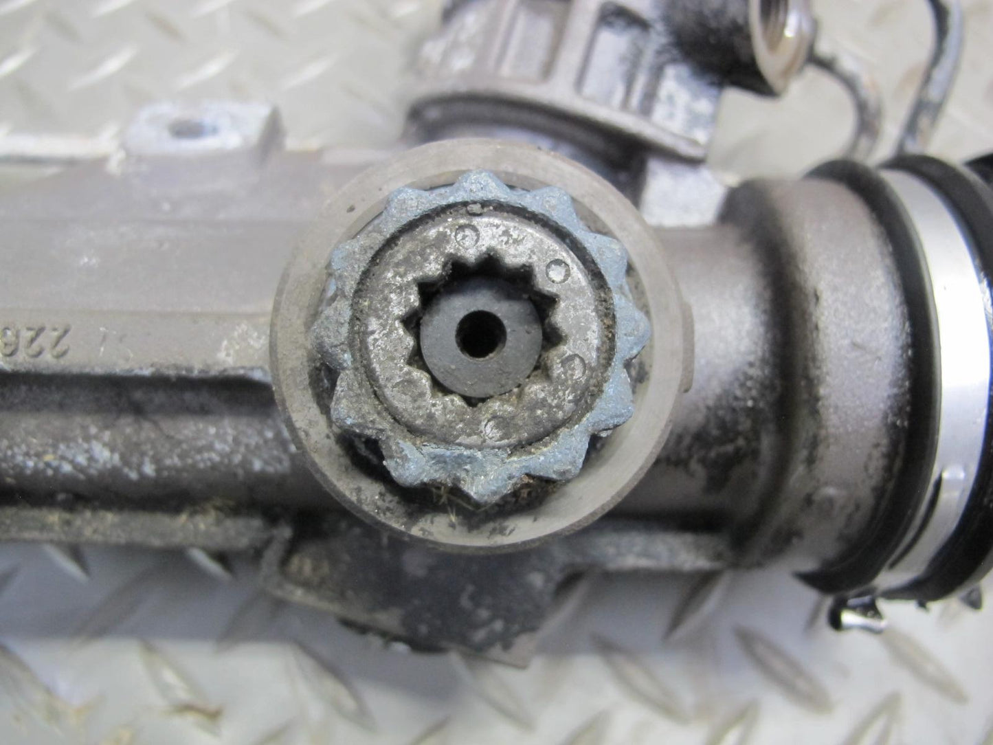 02-06 BMW E46 330Ci 330i Power Steering Rack & Pinion Yellow TAG 6757650 OEM