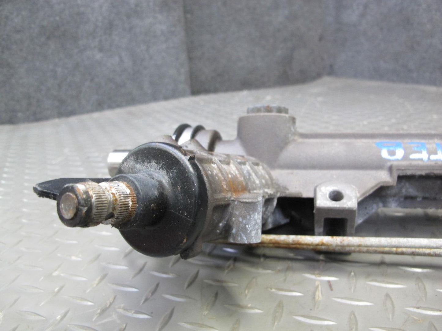 02-06 BMW E46 330Ci 330i Power Steering Rack & Pinion Yellow TAG 6757650 OEM