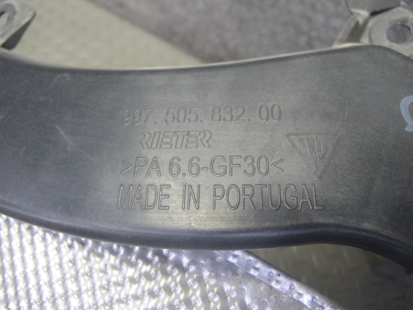 05-08 Porsche 911 997 Rear Right Bumper Guide Exhaust Heat Shield 99750583200